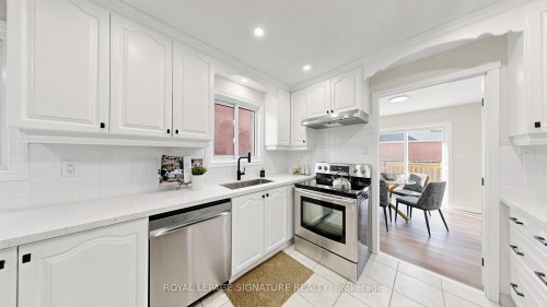 784 Galloway Crescent, Mississauga, ON - Indoor Photo Showing Kitchen With Stainless Steel Kitchen