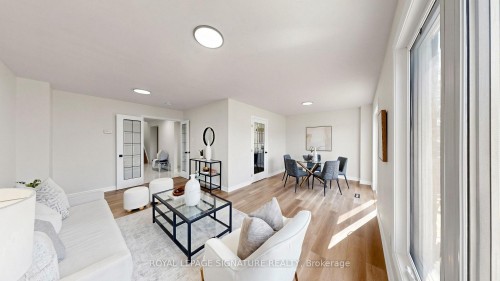 784 Galloway Crescent, Mississauga, ON - Indoor Photo Showing Living Room