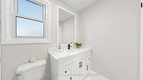 784 Galloway Crescent, Mississauga, ON - Indoor Photo Showing Bathroom