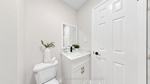 784 Galloway Crescent, Mississauga, ON - Indoor Photo Showing Bathroom