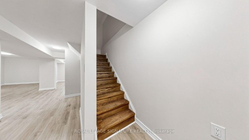 784 Galloway Crescent, Mississauga, ON - Indoor Photo Showing Other Room
