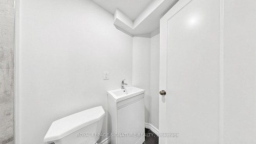784 Galloway Crescent, Mississauga, ON - Indoor Photo Showing Bathroom