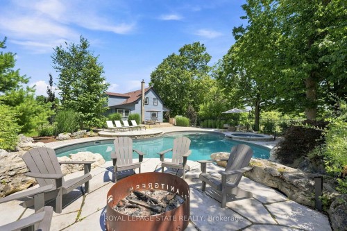 62 Thompson Road, Brantford, ON - Outdoor With In Ground Pool
