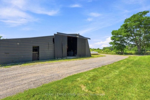 62 Thompson Road, Brantford, ON - Outdoor