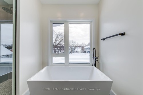 24 Merritt Road, Toronto, ON - Indoor Photo Showing Other Room