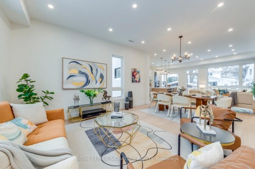 24 Merritt Road, Toronto, ON - Indoor Photo Showing Living Room