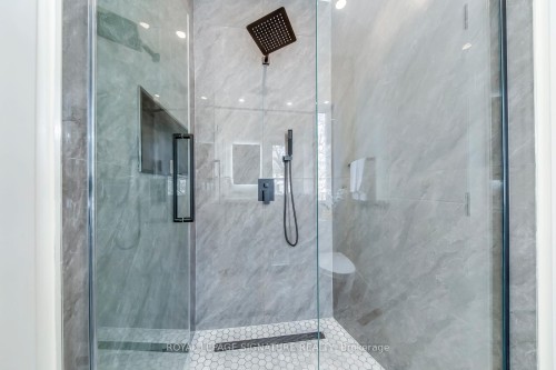 24 Merritt Road, Toronto, ON - Indoor Photo Showing Bathroom