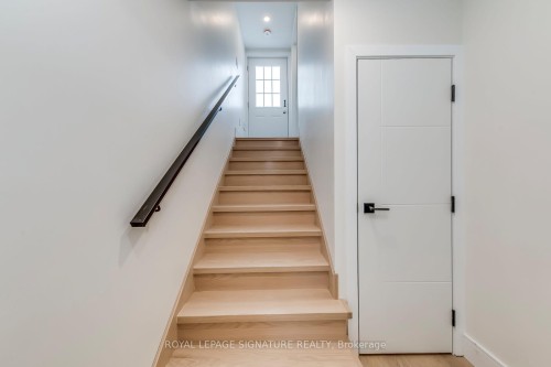 24 Merritt Road, Toronto, ON - Indoor Photo Showing Other Room