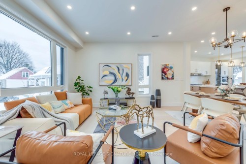 24 Merritt Road, Toronto, ON - Indoor Photo Showing Living Room