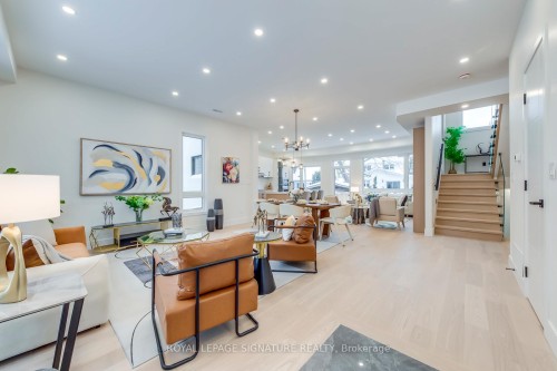 24 Merritt Road, Toronto, ON - Indoor Photo Showing Living Room