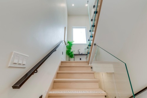 24 Merritt Road, Toronto, ON - Indoor Photo Showing Other Room