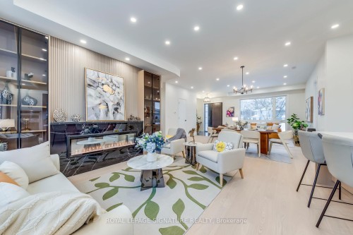 24 Merritt Road, Toronto, ON - Indoor Photo Showing Living Room