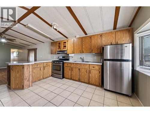 5280 69 Avenue Ne, Salmon Arm, BC - Indoor Photo Showing Kitchen With Double Sink