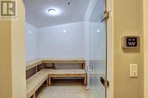 1402 - 442 Maple Avenue, Burlington (Brant), ON - Indoor