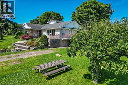 134 Russ Road, Grimsby, ON - Outdoor