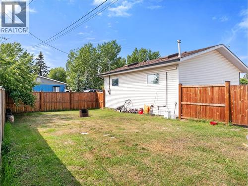 9901 2 Street, Dawson Creek, BC - Outdoor