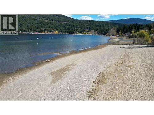 Walking distance to marina and beach - Lot 38 Sunrise Boulevard, Blind Bay, BC 