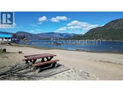 Walking distance to marina and beach - 