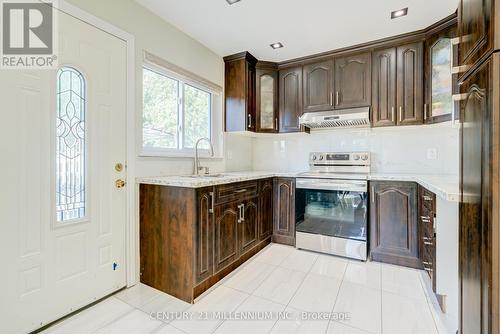 75 Goldcrest Road, Brampton, ON - Indoor Photo Showing Kitchen