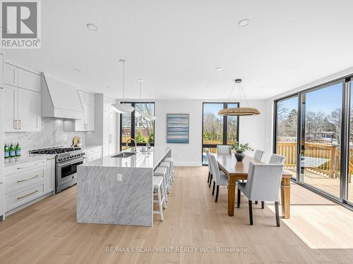 2488 Bridge Road, Oakville, ON - Indoor