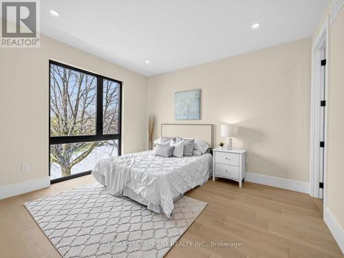 2488 Bridge Road, Oakville, ON - Indoor Photo Showing Bedroom