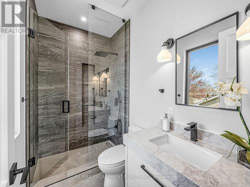 2488 Bridge Road, Oakville, ON - Indoor Photo Showing Bathroom