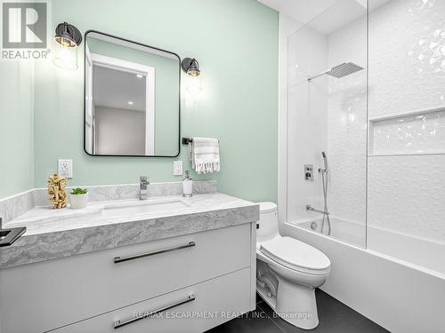 2488 Bridge Road, Oakville, ON - Indoor Photo Showing Bathroom