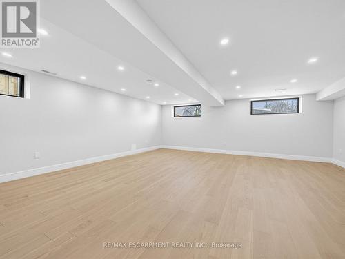 2488 Bridge Road, Oakville, ON - Indoor