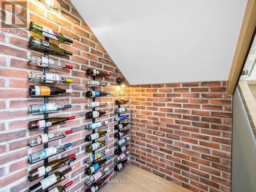 2488 Bridge Road, Oakville, ON - 