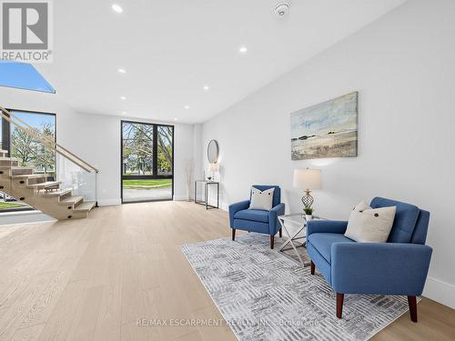 2488 Bridge Road, Oakville, ON - Indoor