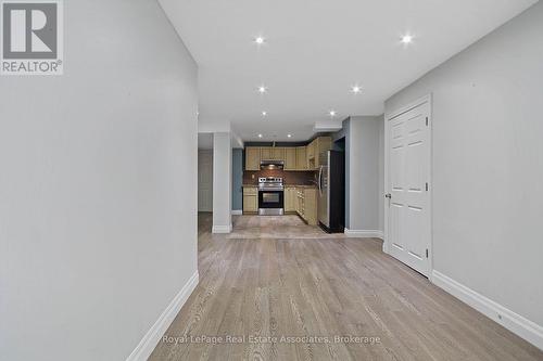 LOWER - 16 SERGIO MARCHI STREET , Toronto, Ontario M3L 0B7 4