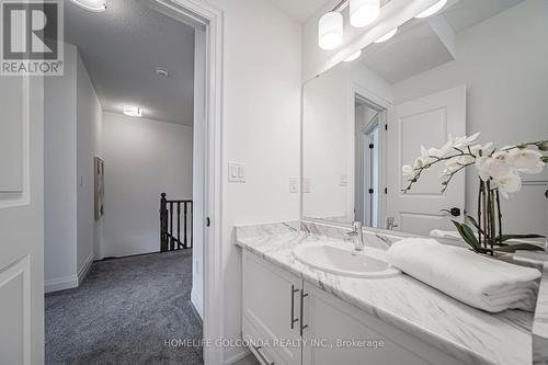 2 Silvermills Lane, Markham, ON - Indoor Photo Showing Bathroom