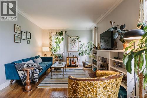 2515 Windermere, Windsor, ON - Indoor Photo Showing Living Room
