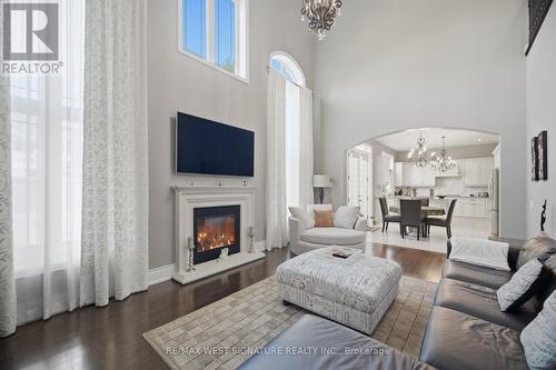 59 Bluff Trail, King, ON - Indoor Photo Showing Living Room With Fireplace