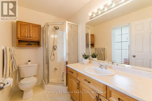 11 Algonquin Trail, Clarington (Bowmanville), ON - Indoor Photo Showing Bathroom