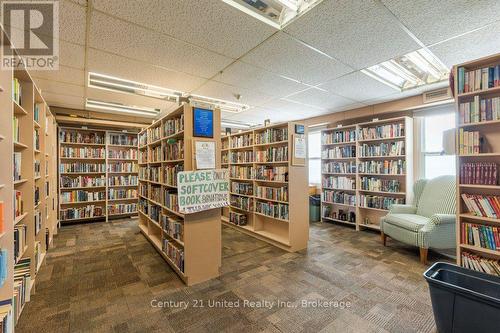 11 Algonquin Trail, Clarington (Bowmanville), ON - Indoor
