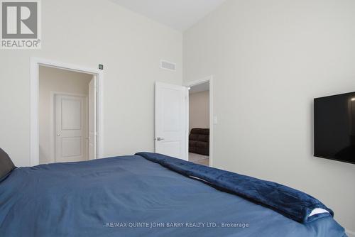 55 Athabaska Drive, Belleville (Thurlow Ward), ON - Indoor Photo Showing Bedroom