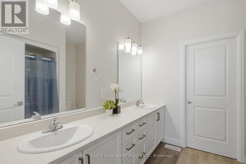 55 Athabaska Drive, Belleville (Thurlow Ward), ON - Indoor Photo Showing Bathroom