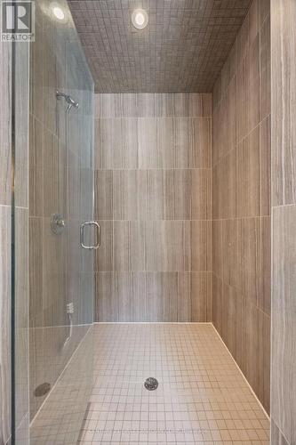 753 Superior Drive, London North (North B), ON - Indoor Photo Showing Bathroom