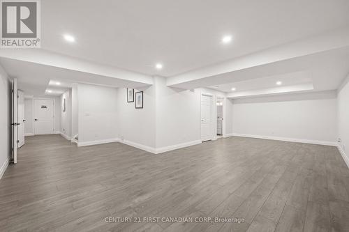 753 Superior Drive, London North (North B), ON - Indoor