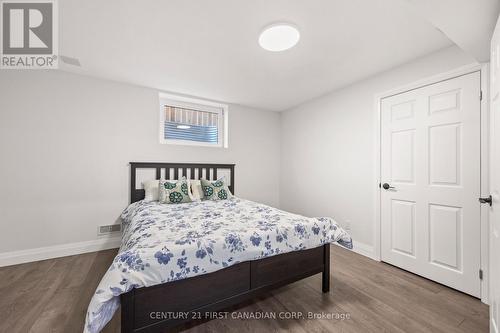 753 Superior Drive, London North (North B), ON - Indoor Photo Showing Bedroom