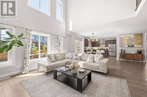 753 Superior Drive, London North (North B), ON - Indoor Photo Showing Living Room