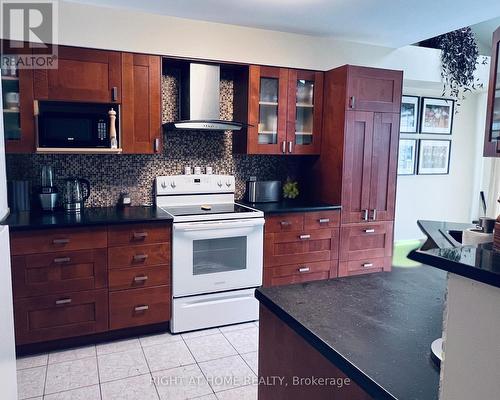 1741 Jobin Crescent, Ottawa, ON - Indoor Photo Showing Kitchen