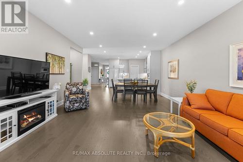 22 Ernie Godin Way, Arnprior, ON - Indoor Photo Showing Living Room