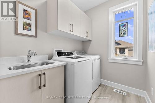 22 Ernie Godin Way, Arnprior, ON - Indoor Photo Showing Laundry Room