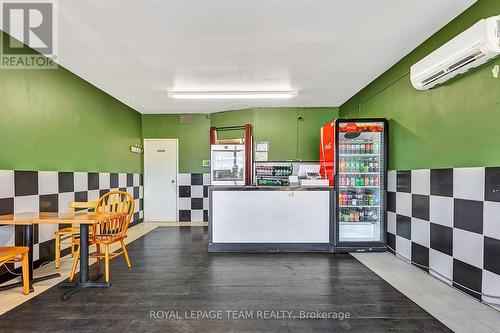 26 Northside Road, Ottawa, ON 