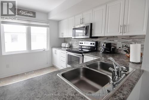 540 Recolte, Ottawa, ON - Indoor Photo Showing Kitchen With Double Sink