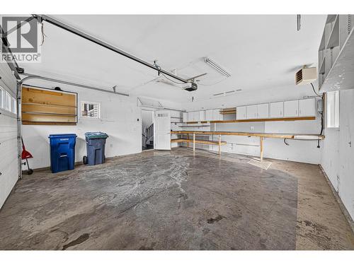 1255 Valley View Drive, Sparwood, BC - Indoor Photo Showing Garage