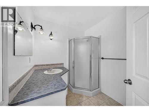 1255 Valley View Drive, Sparwood, BC - Indoor
