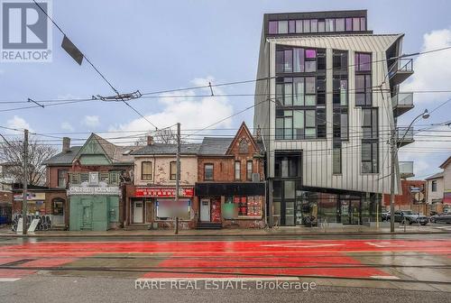 200 Bathurst Street, Toronto, ON 